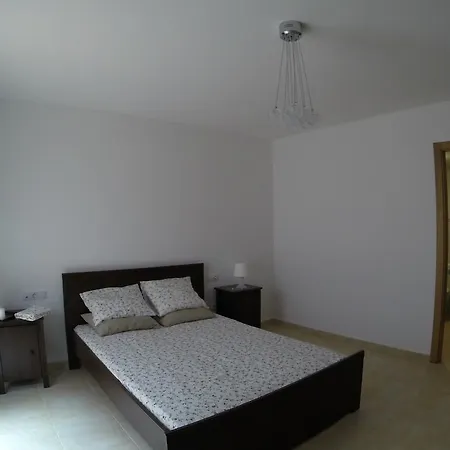 Casa *